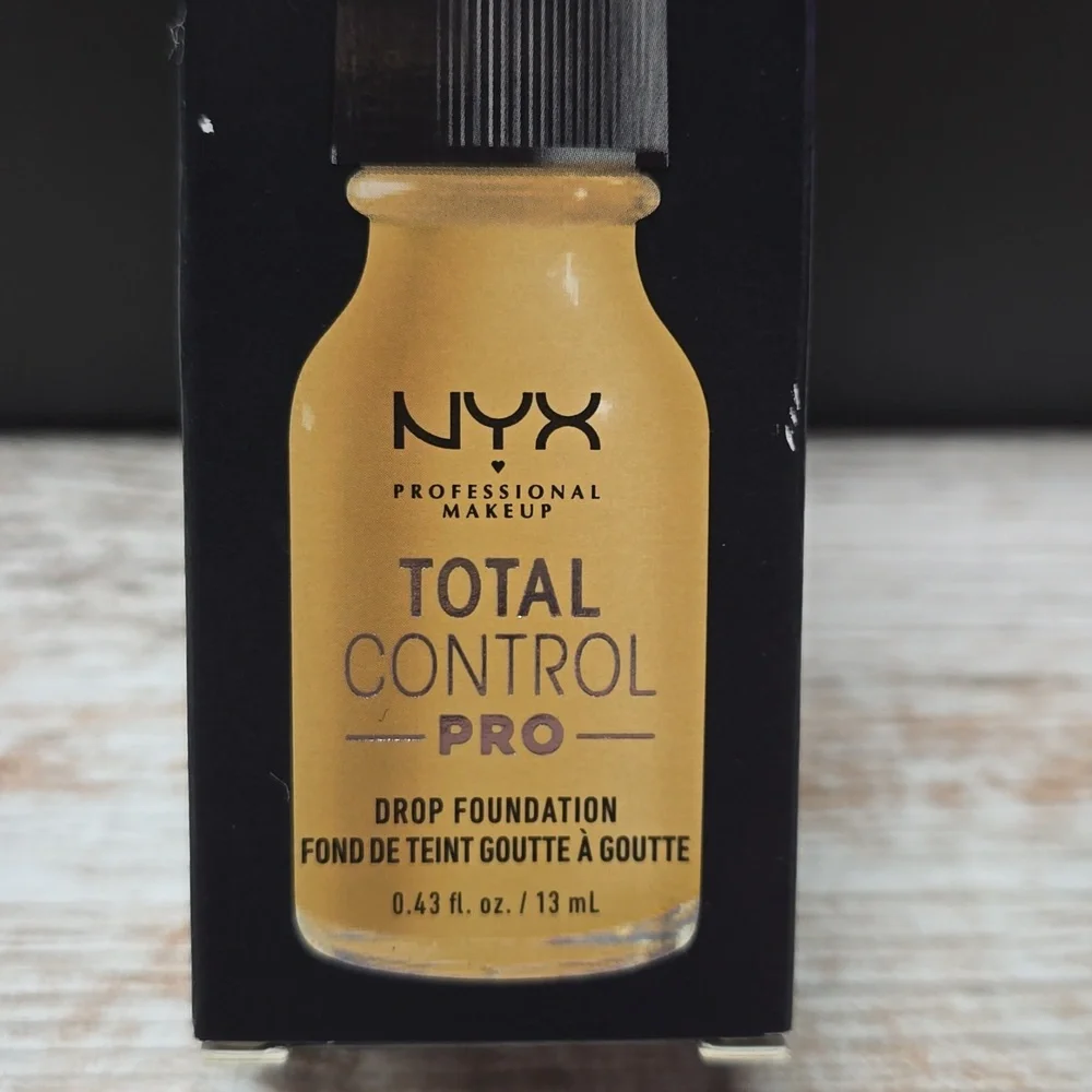 NYX Total Control Pro Foundation - Beige